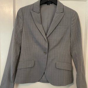 Theory suit 4/6